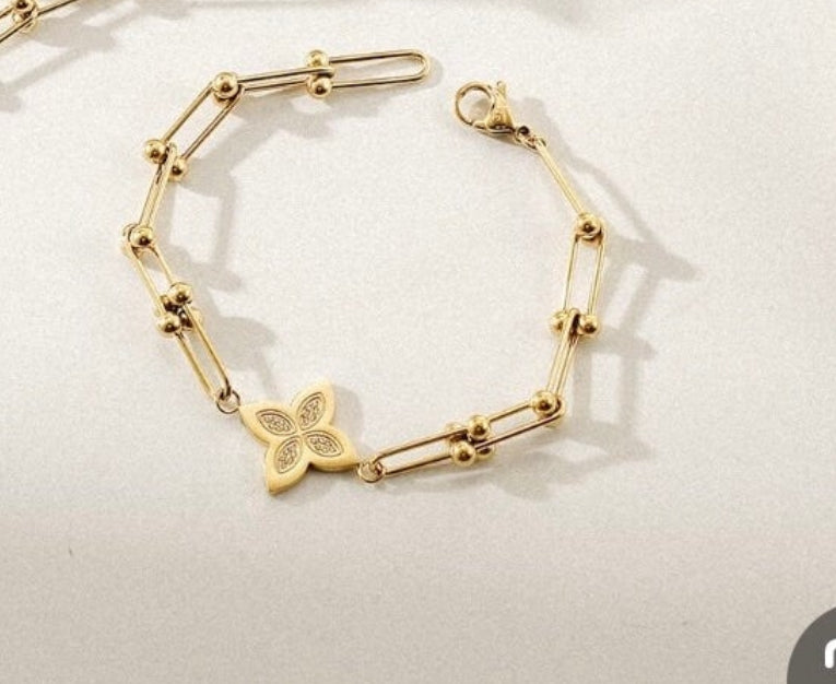 Flower CZ Bracelet