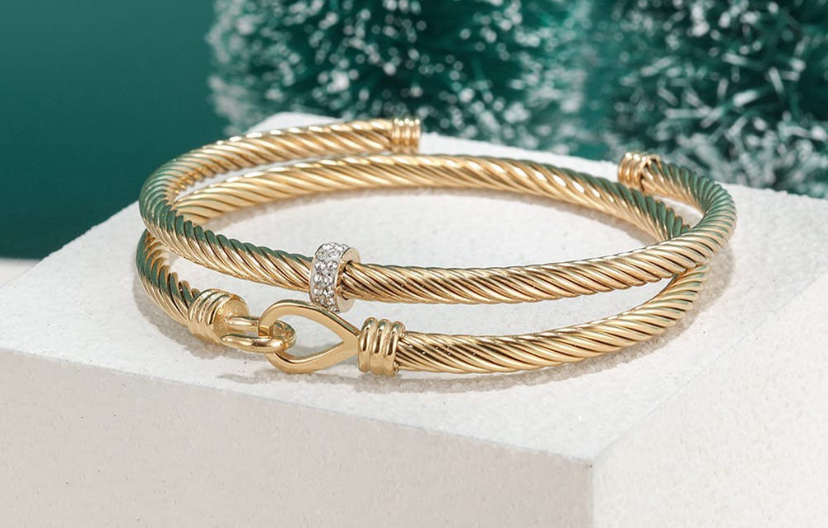 Cable wire bracelet set