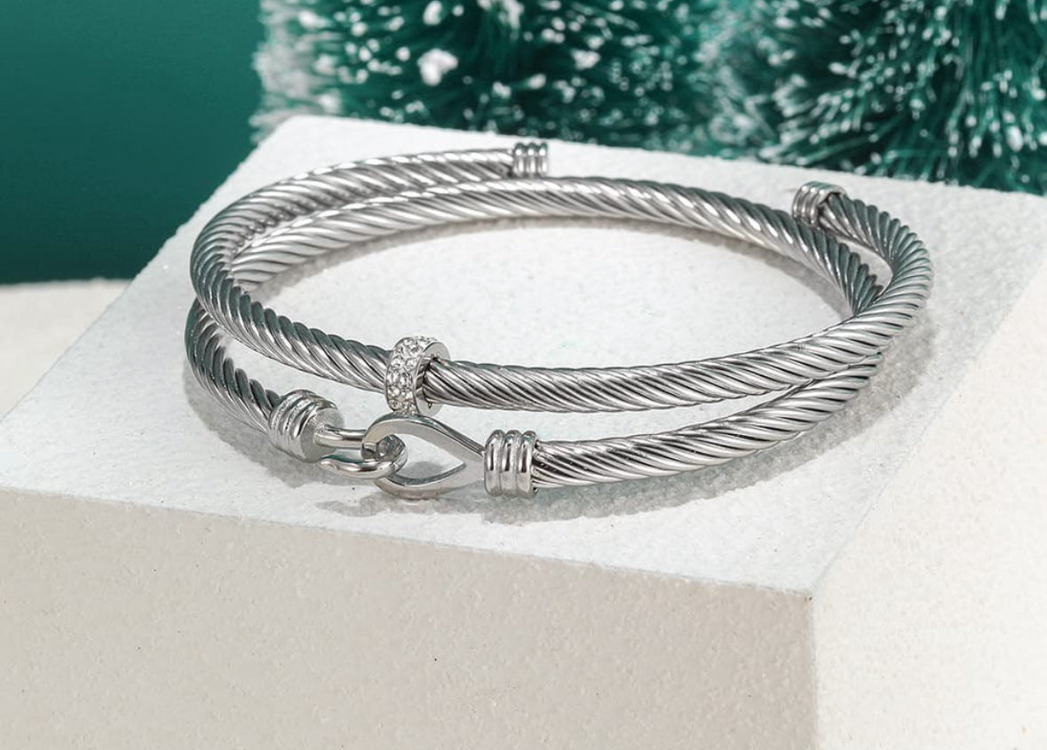 Cable wire bracelet set