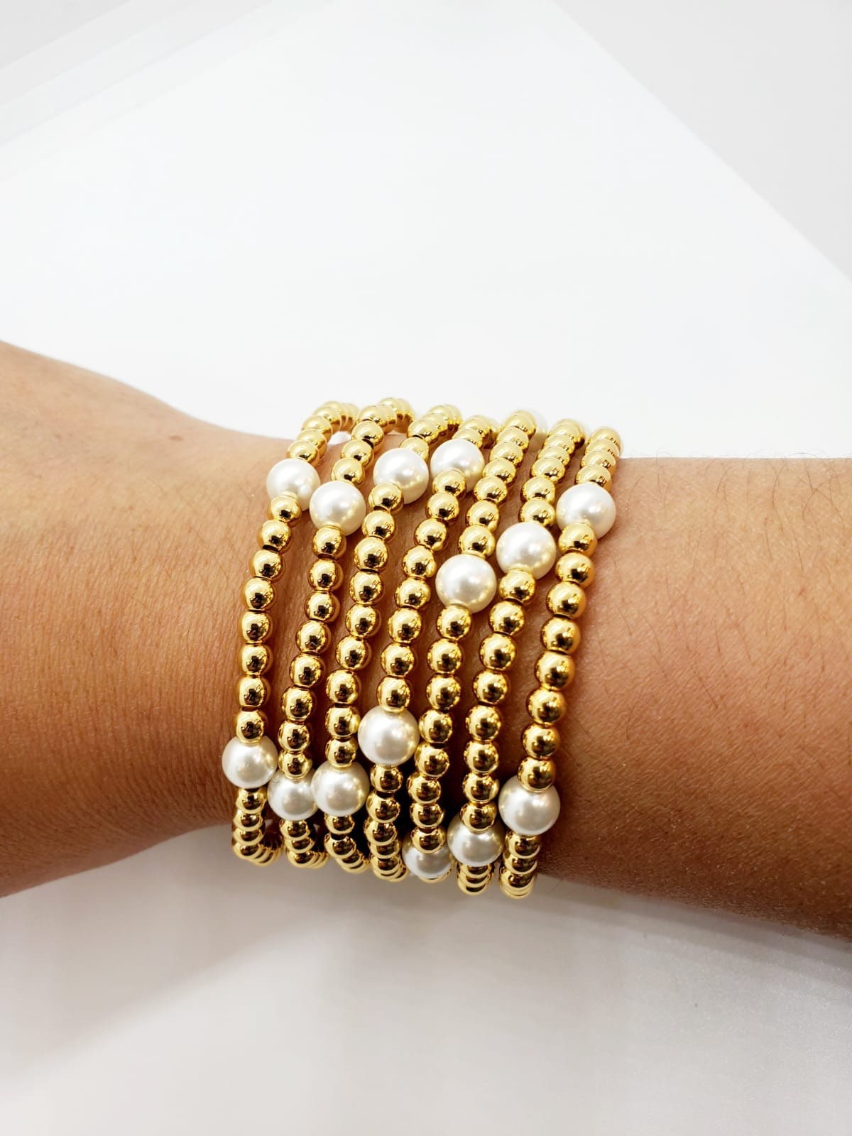 Pearl & Metal Bead Bracelet