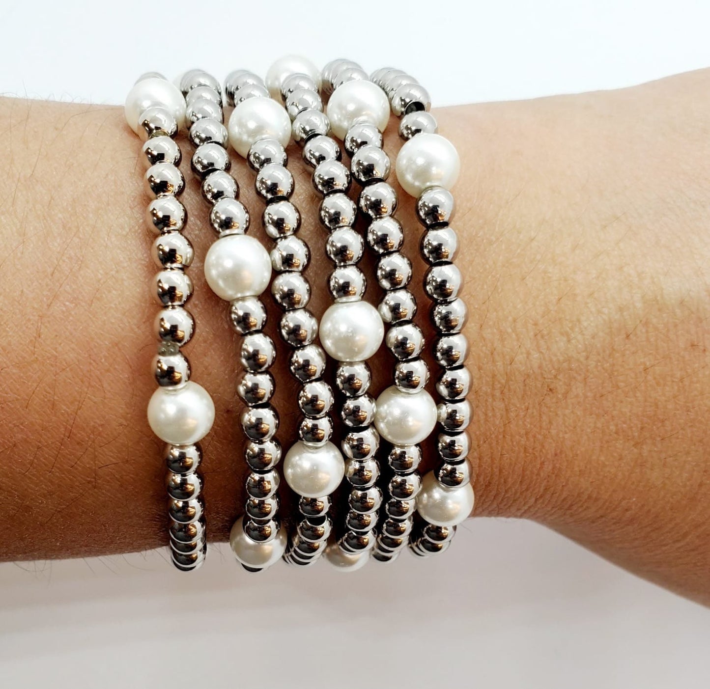 Pearl & Metal Bead Bracelet