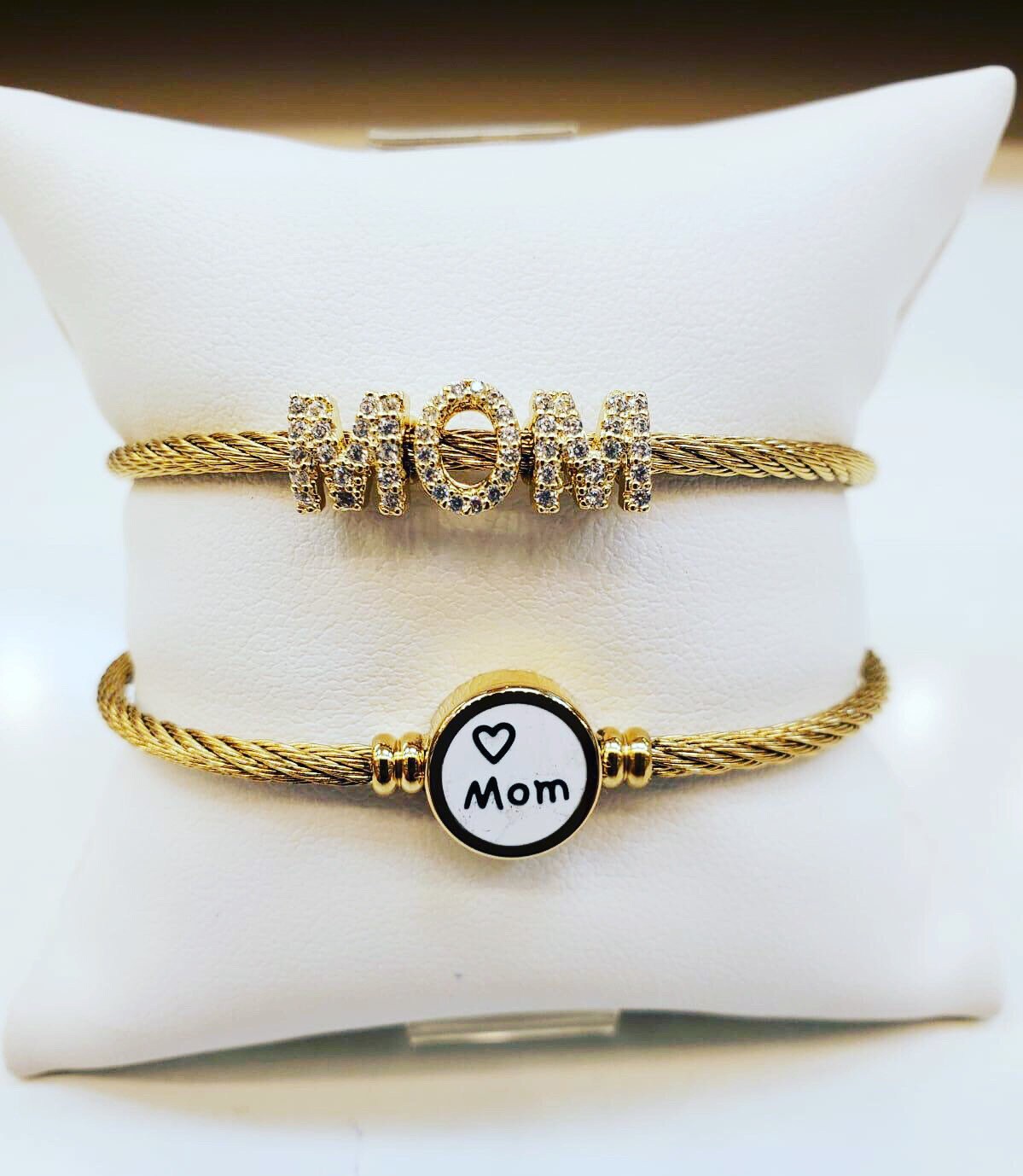 MOM bracelet