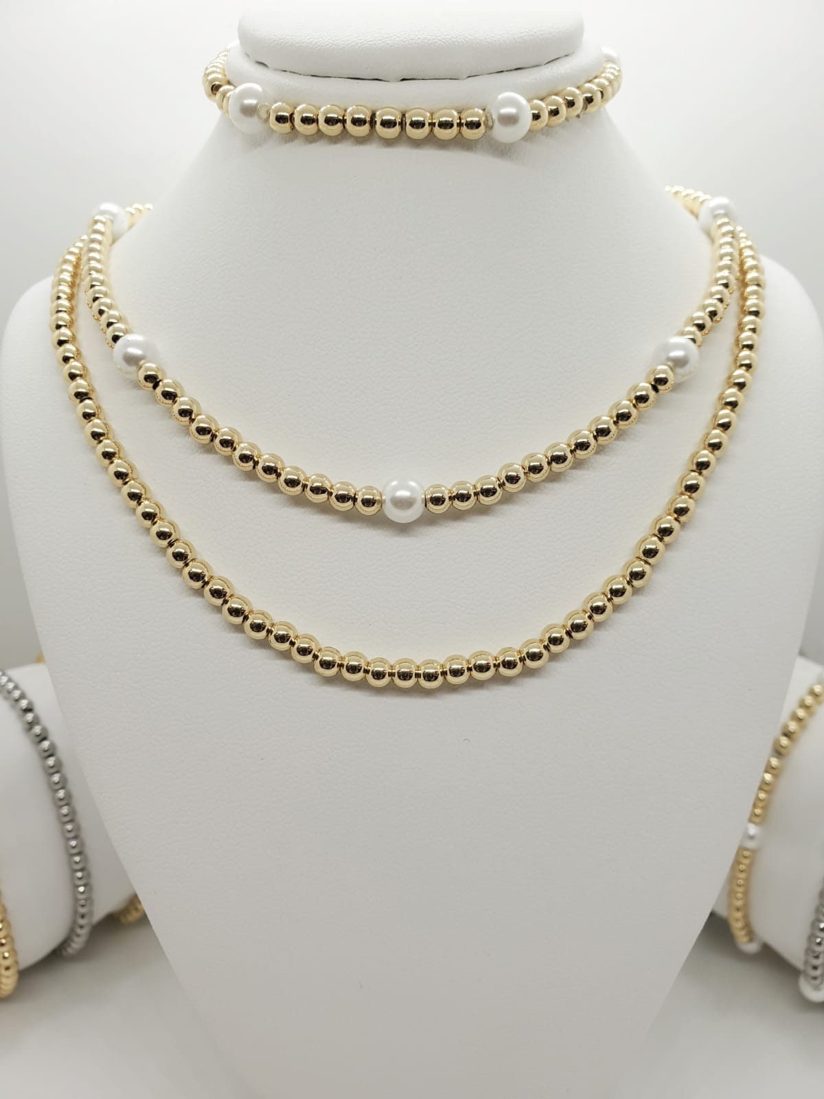 Pearl beaded necklace