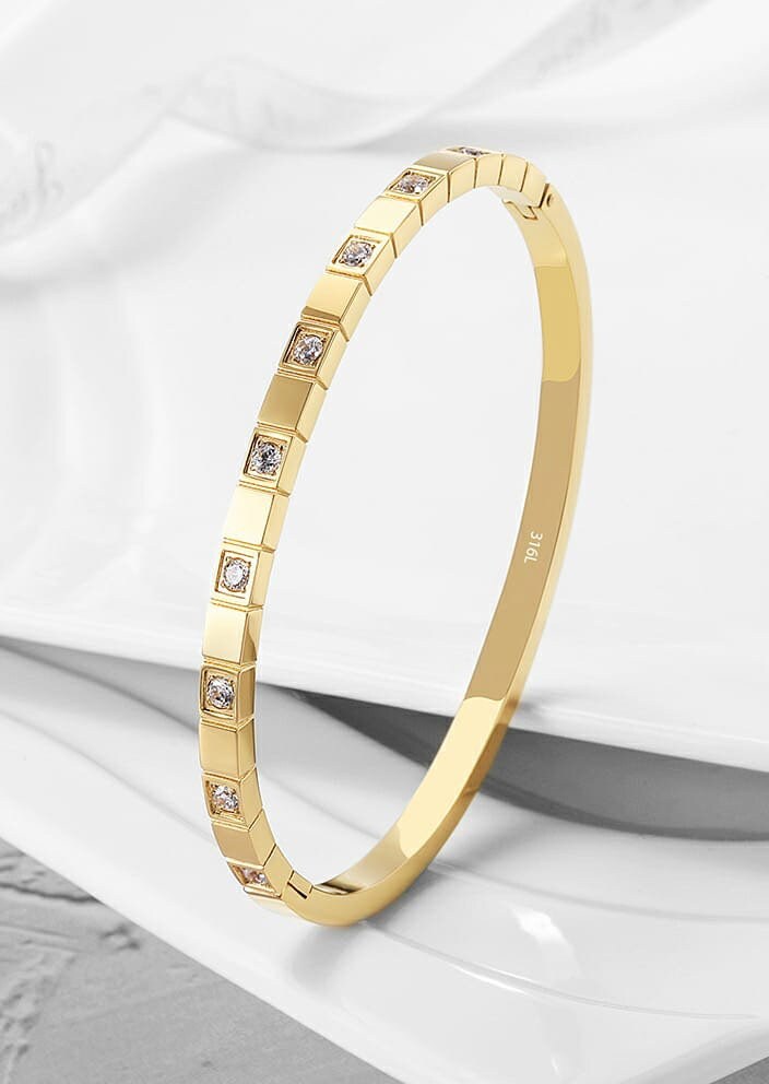 Elegant Geometric Bangle Bracelet