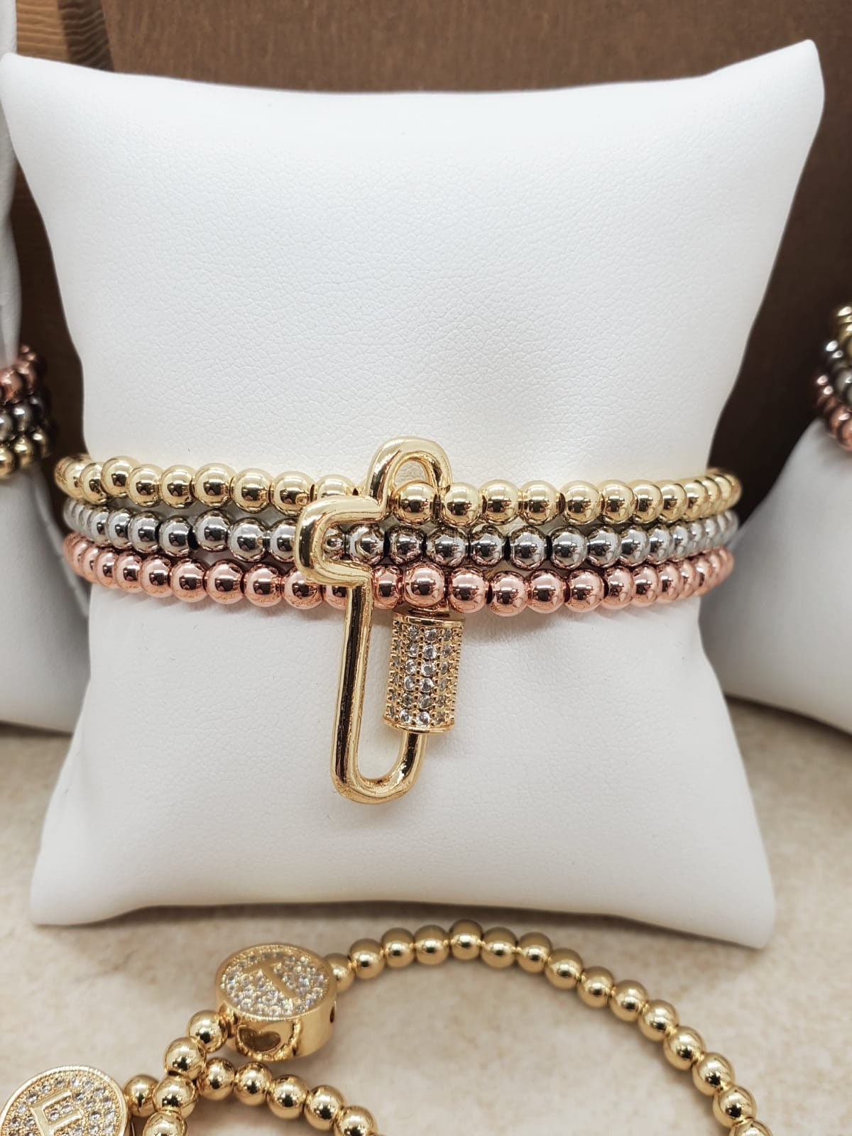 Trio tone beaded bracelet