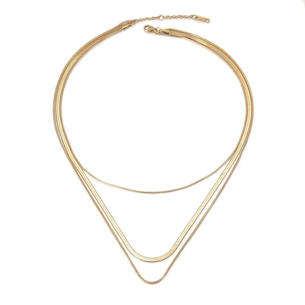 Triple layered necklace
