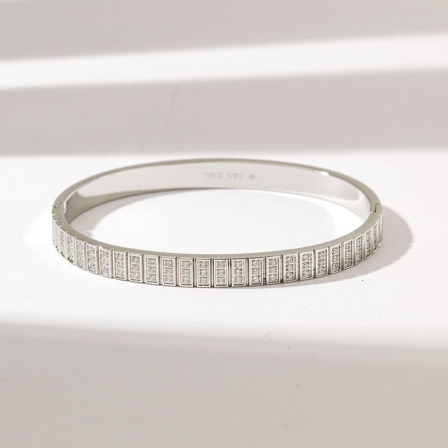 Ice bangle