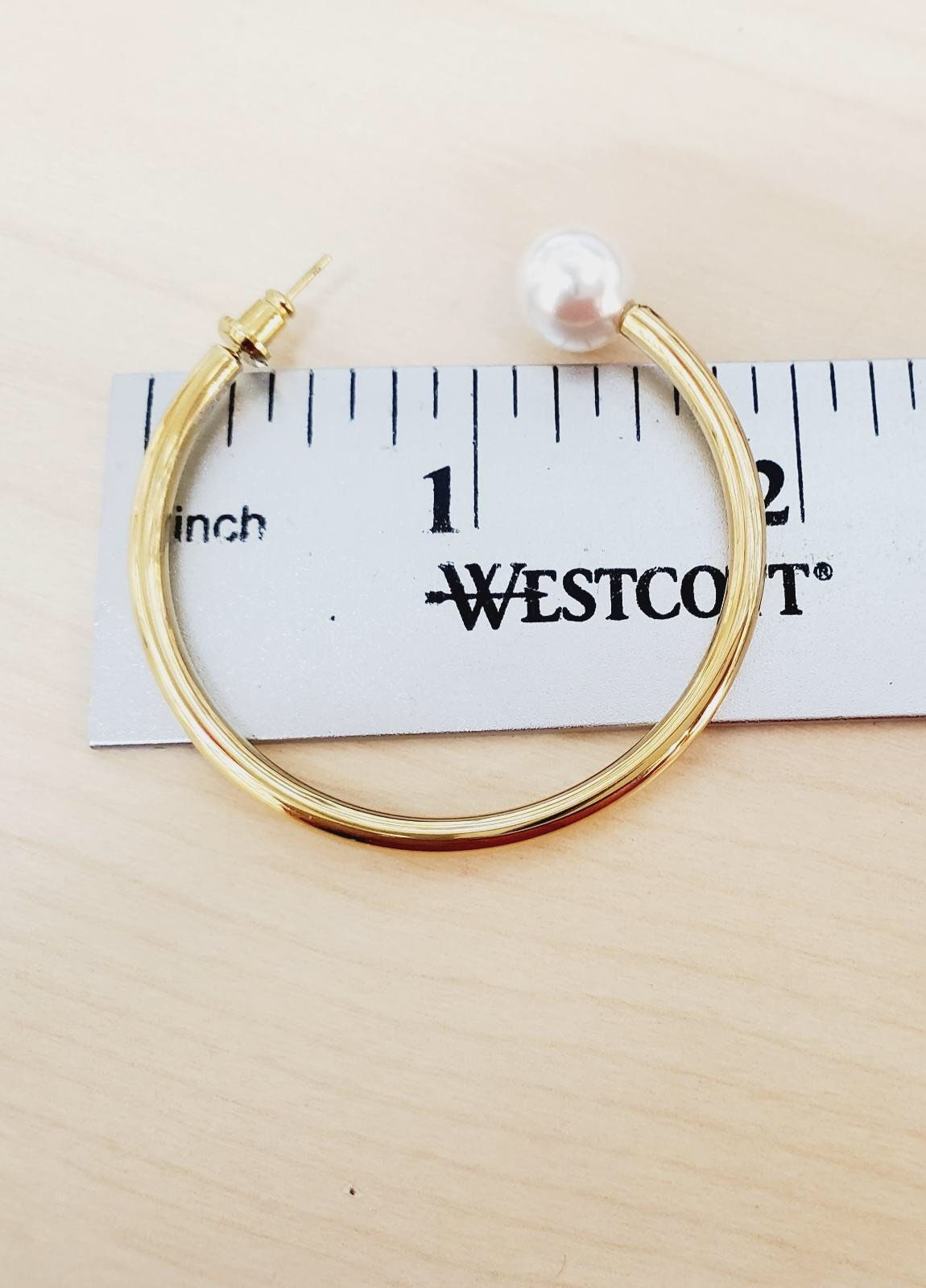 Single pearl hoops