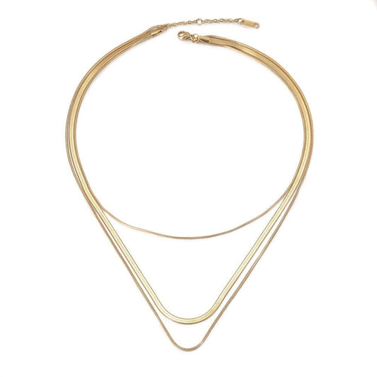 Triple layered necklace