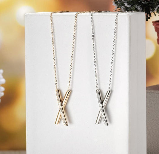 Crisscross Elegance Pendant Necklace